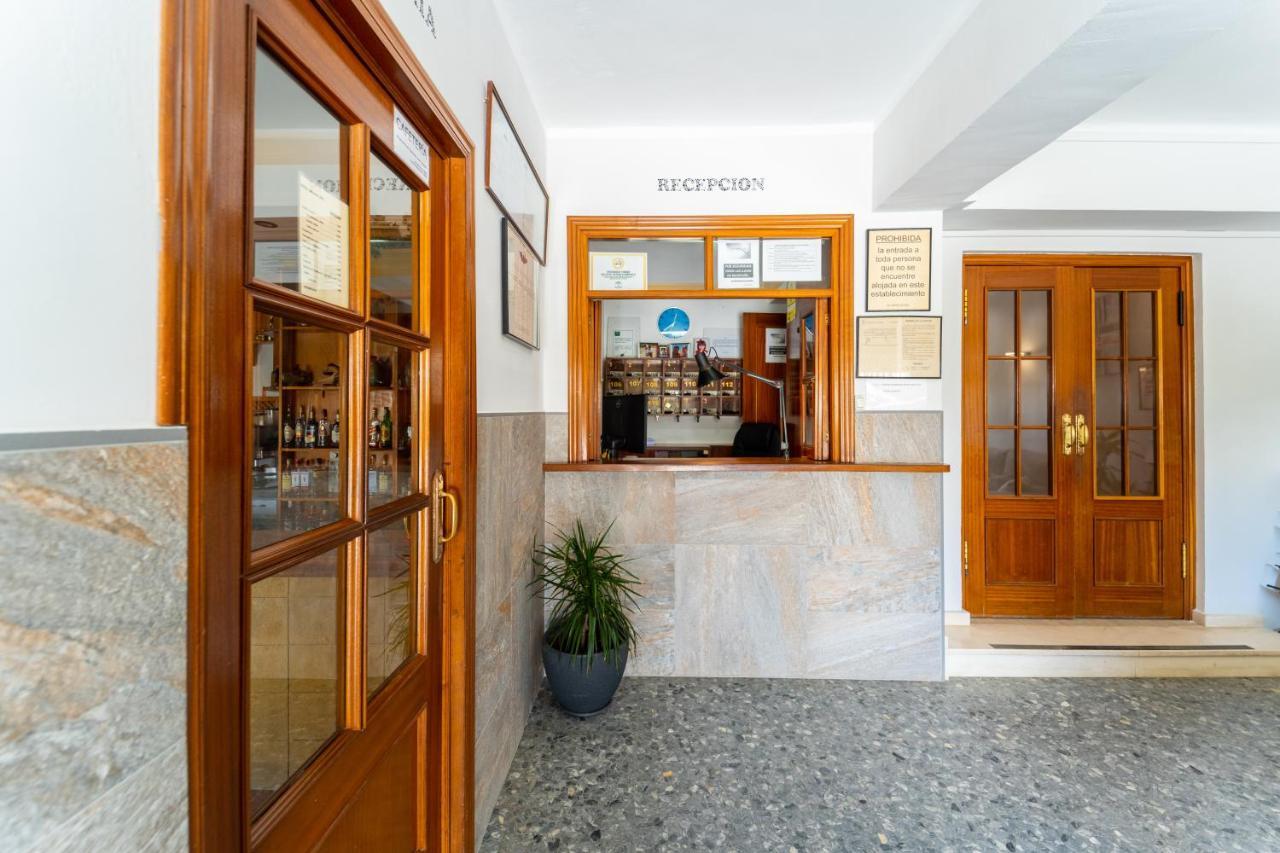 Hostal Miramar Los Canos De Meca Exteriér fotografie