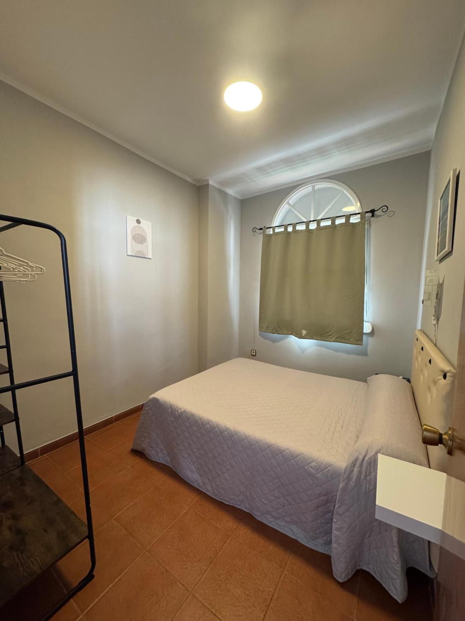 Hostal Miramar Los Canos De Meca Exteriér fotografie