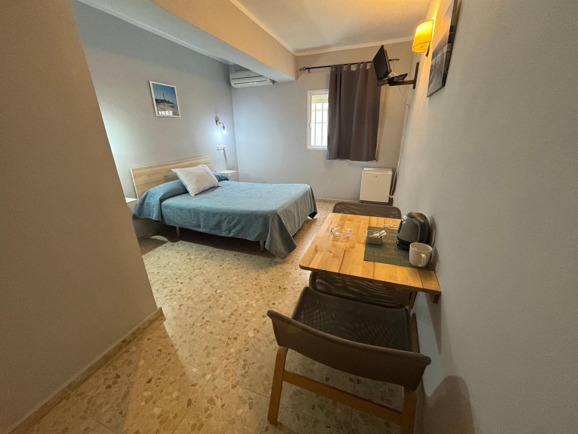 Hostal Miramar Los Canos De Meca Exteriér fotografie