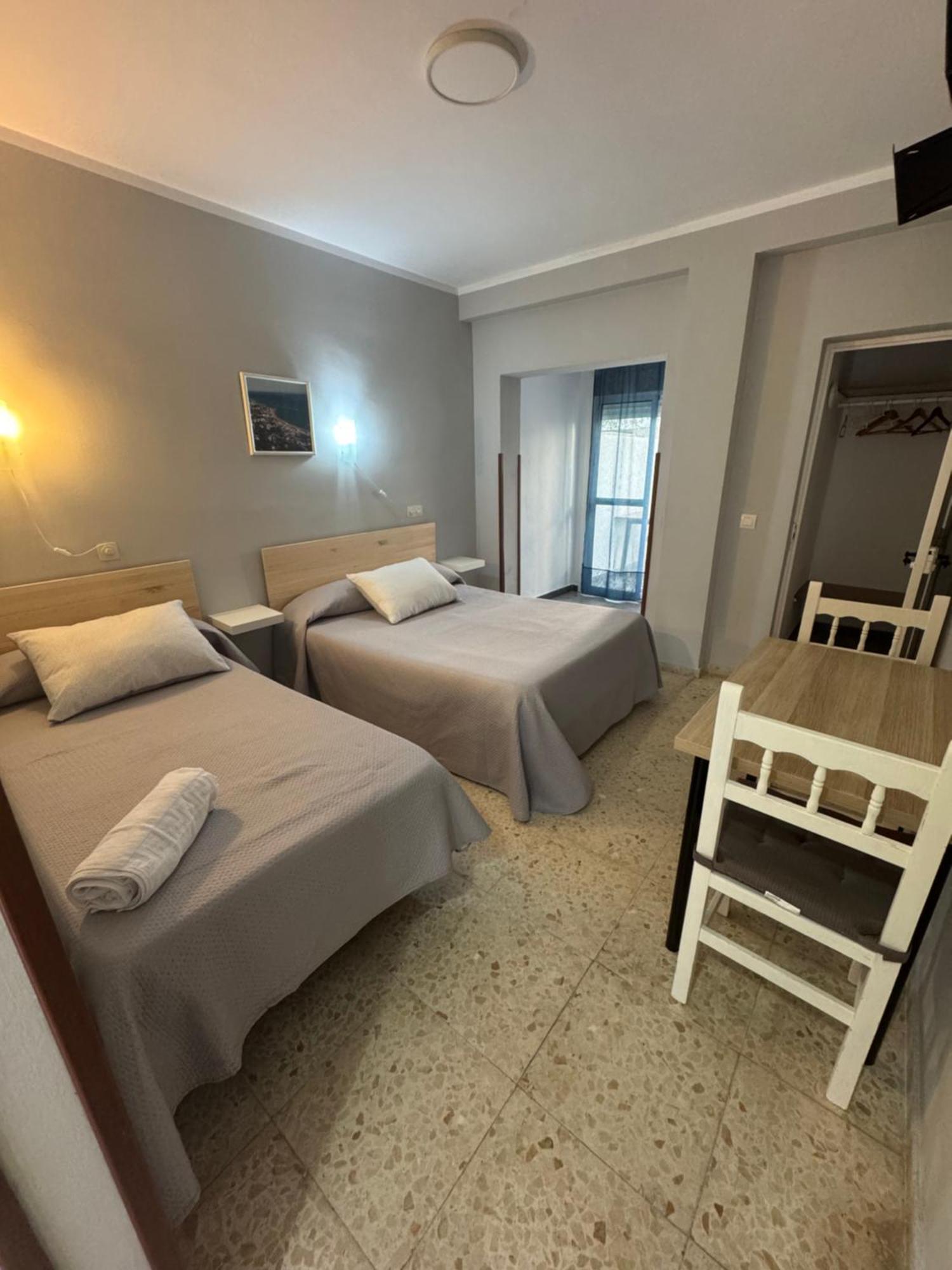 Hostal Miramar Los Canos De Meca Exteriér fotografie