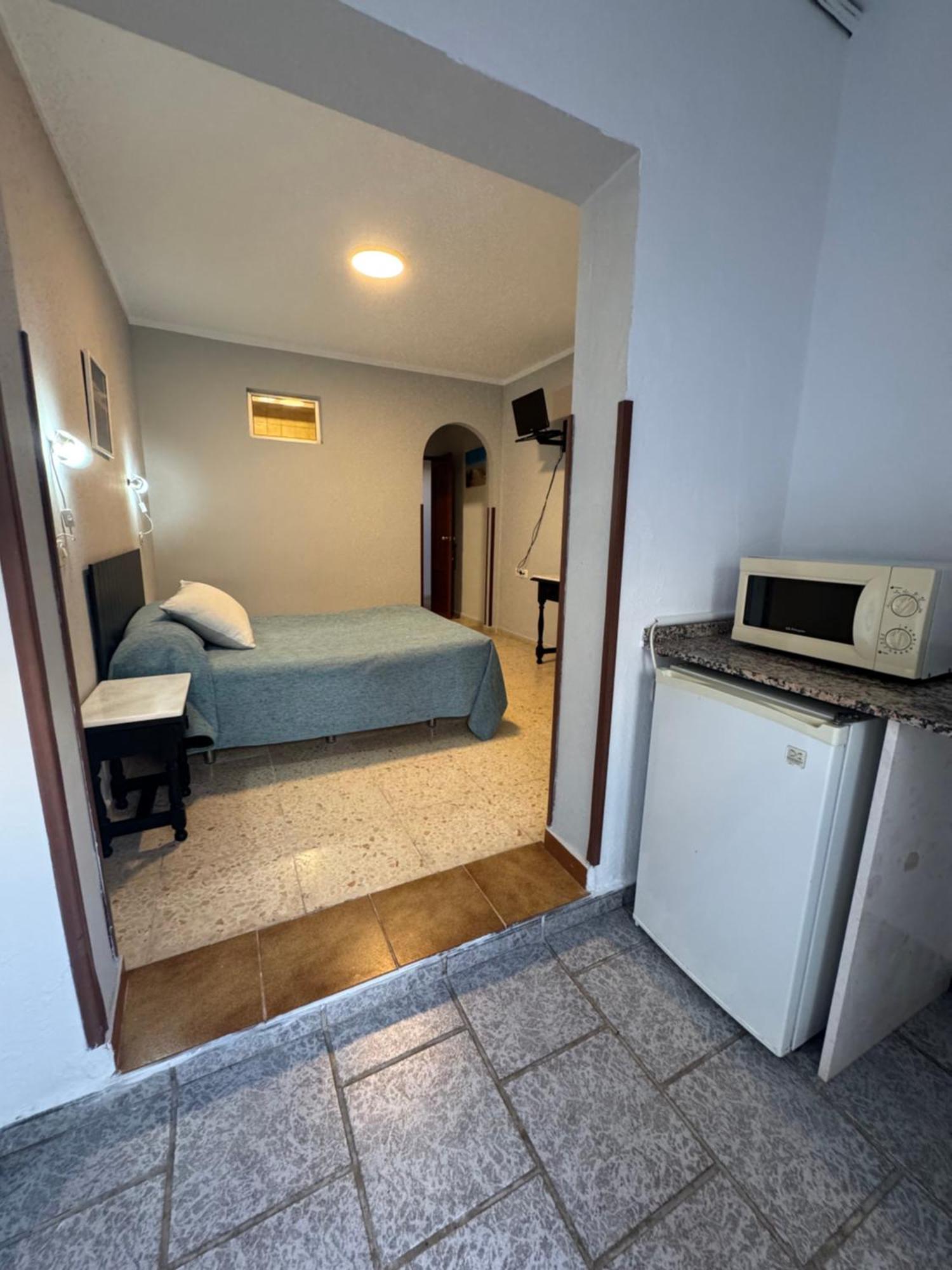 Hostal Miramar Los Canos De Meca Exteriér fotografie